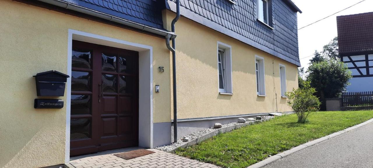 Fewo Zur Alten Schule Weckersdorf Exterior photo
